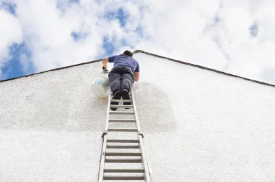 Peinture extérieure à Lussagnet — façades et ravalement