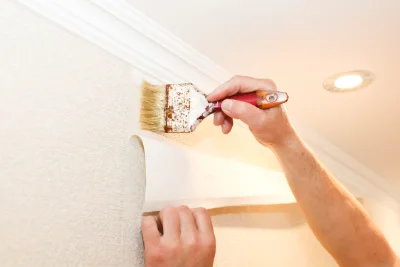 Pose de papier peint à Lussagnet — revêtements muraux et toiles de verre